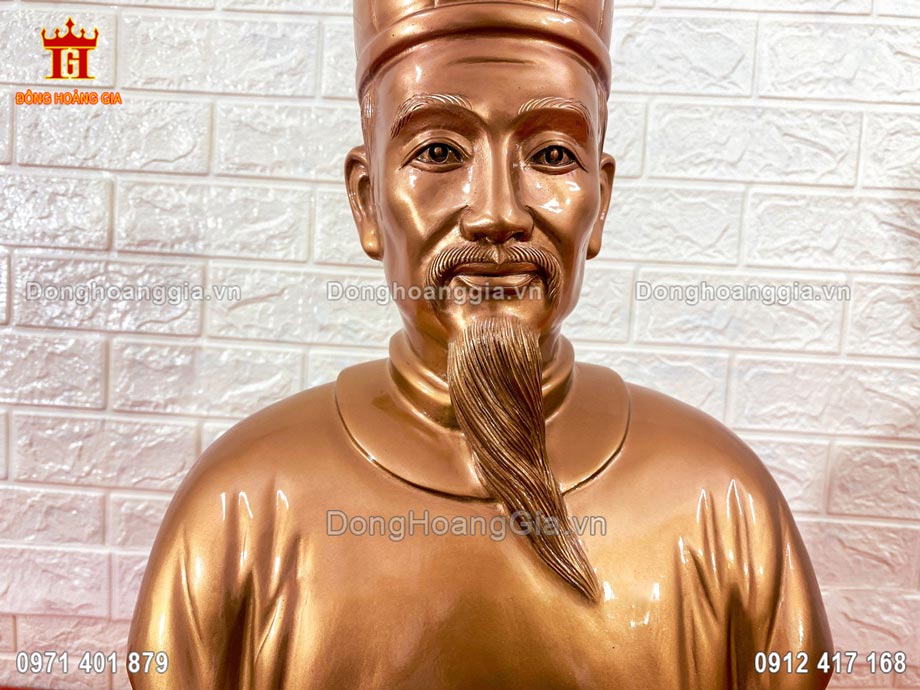 Pho tượng thầy giáo Chu Văn An được nghệ nhân chế tác hoàn toàn thủ công truyền thống